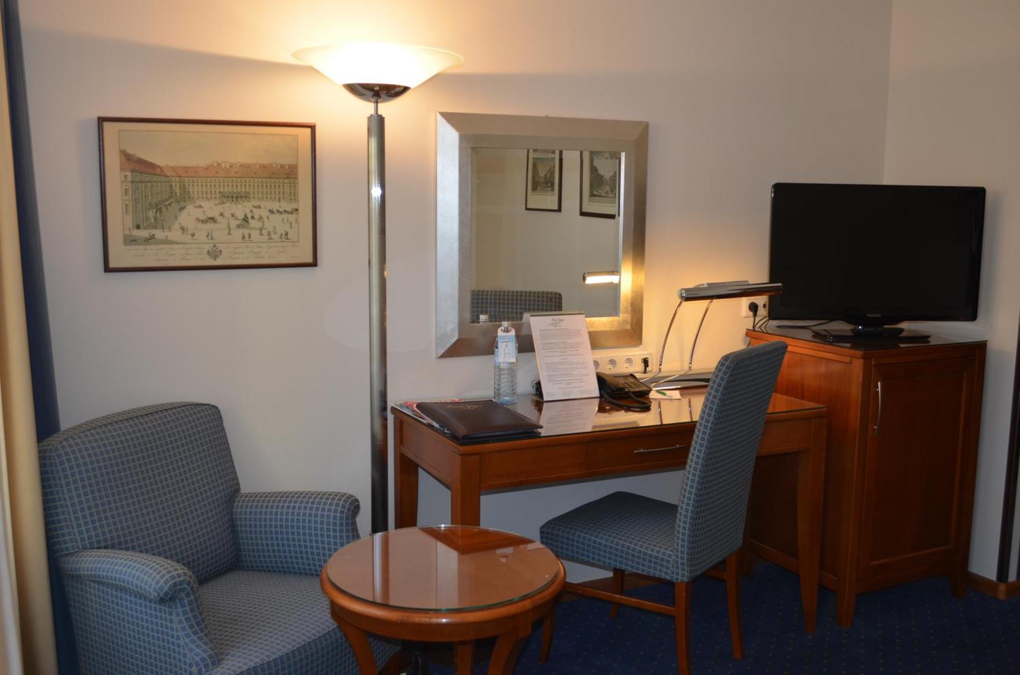 וינה Hotel Jaeger - Family Tradition Since 1911 מראה חיצוני תמונה