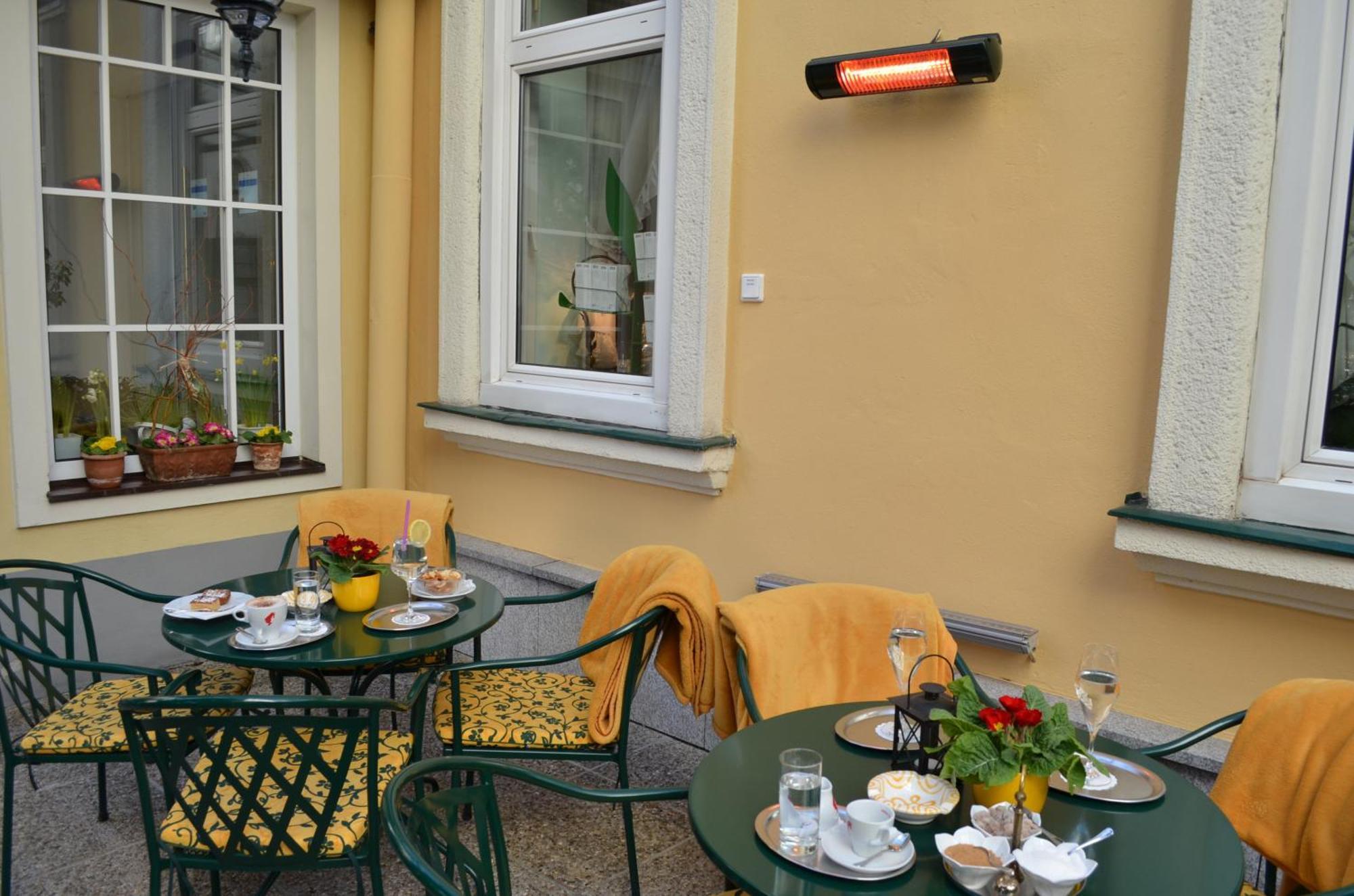 וינה Hotel Jaeger - Family Tradition Since 1911 מראה חיצוני תמונה