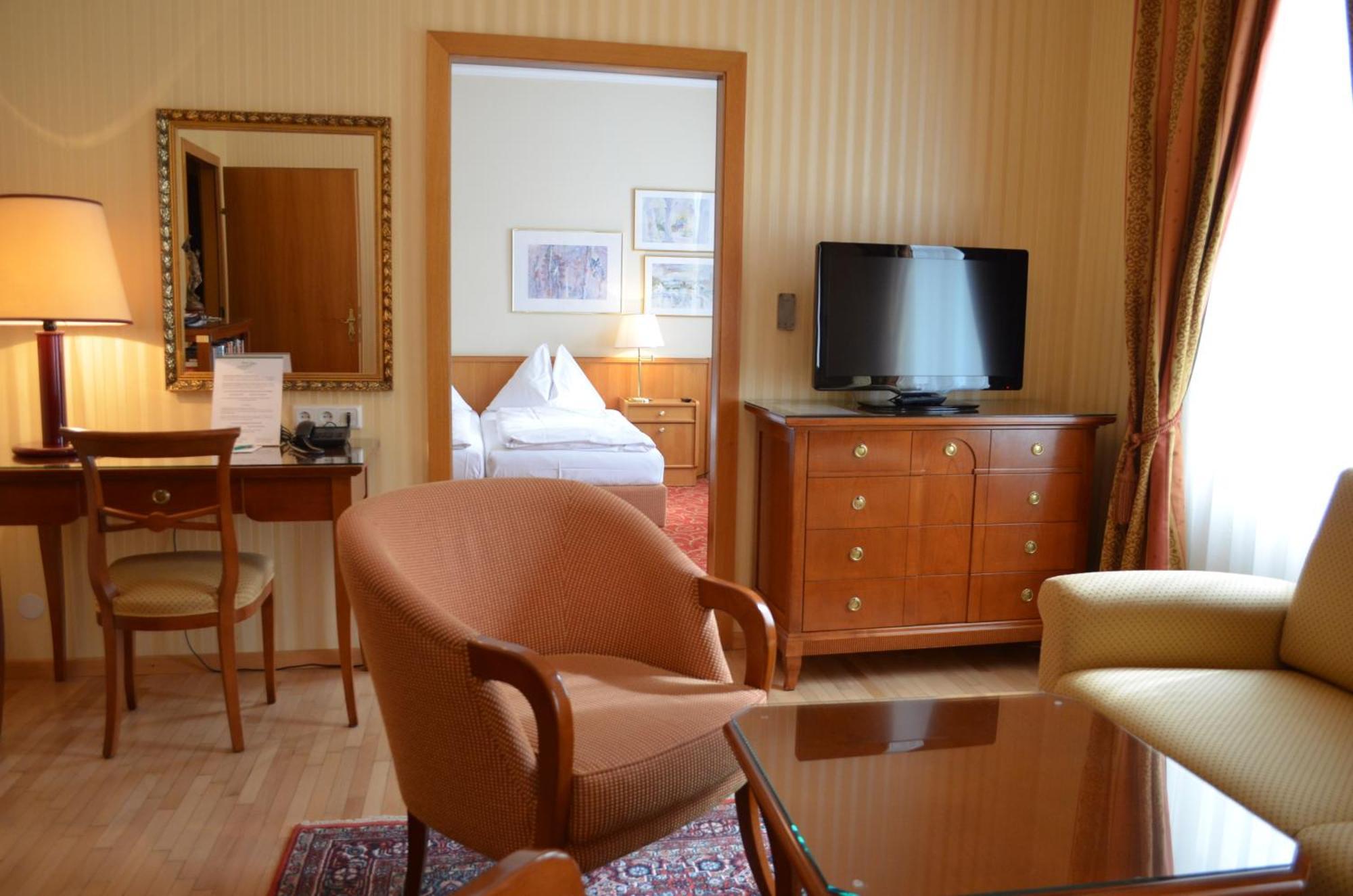 וינה Hotel Jaeger - Family Tradition Since 1911 מראה חיצוני תמונה