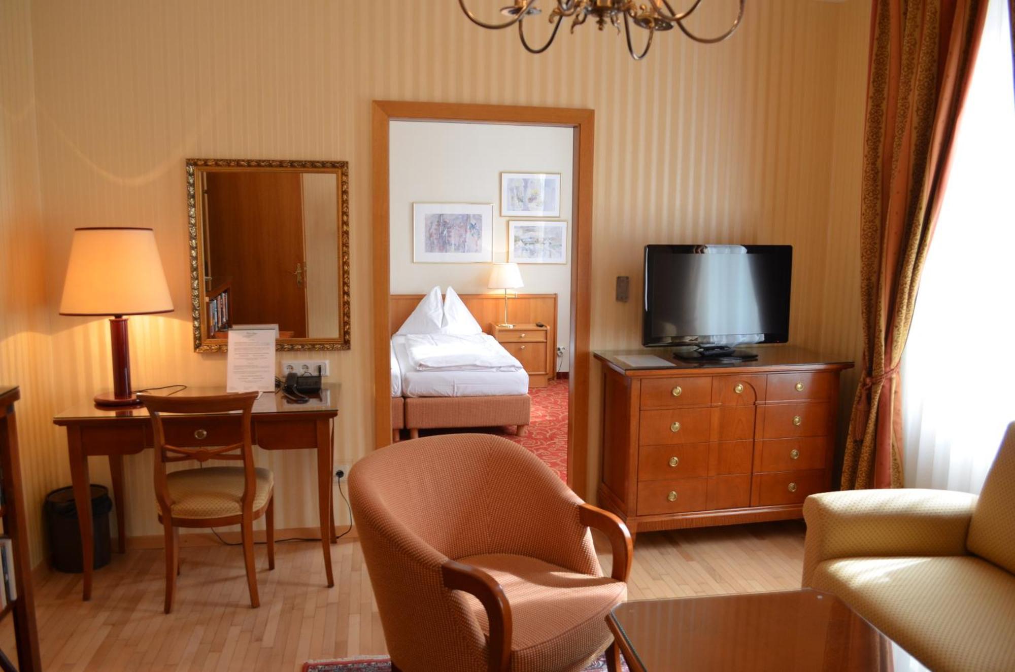 וינה Hotel Jaeger - Family Tradition Since 1911 מראה חיצוני תמונה