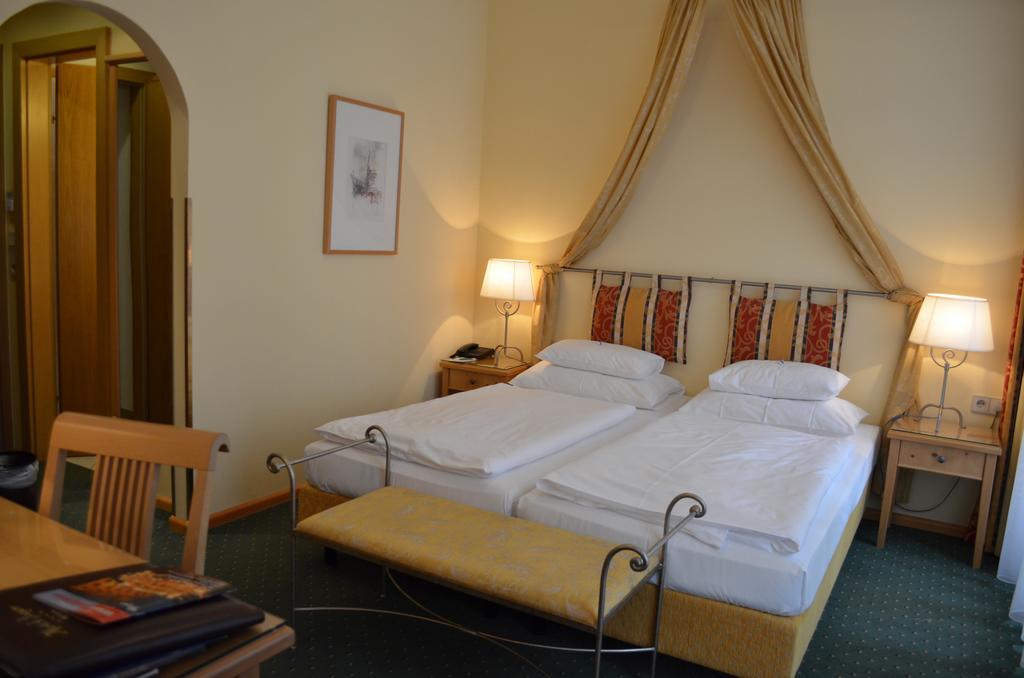 וינה Hotel Jaeger - Family Tradition Since 1911 מראה חיצוני תמונה