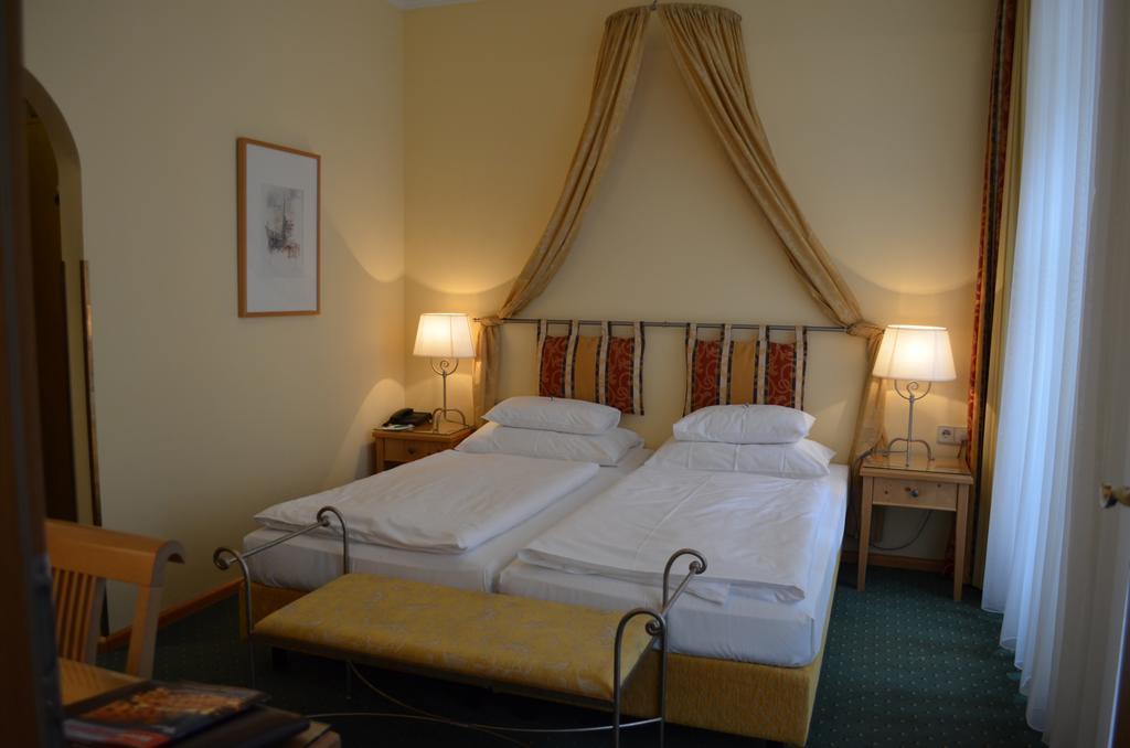 וינה Hotel Jaeger - Family Tradition Since 1911 מראה חיצוני תמונה