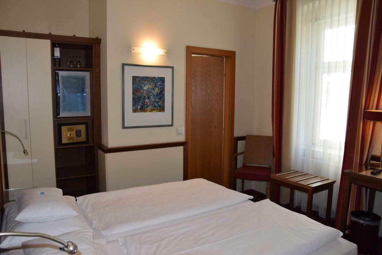 וינה Hotel Jaeger - Family Tradition Since 1911 מראה חיצוני תמונה